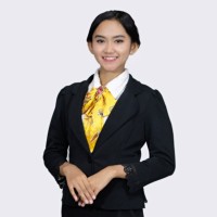 Della Ayunda