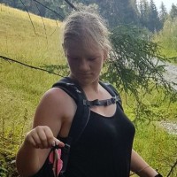 Yvet Den Hartog