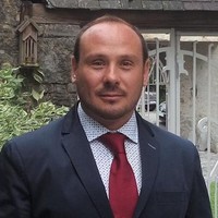 Roberto Gayol