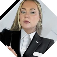 Paula Watts, Mba