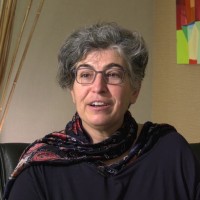 Laura Petrella