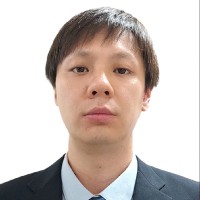 魏龍飛