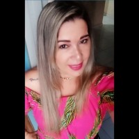 Leila Faustino