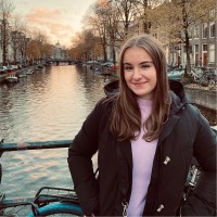 Yael Van Gent