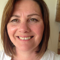 Deborah Leach