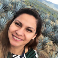 catherine reina mota bastidas