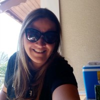 Elaine Andrade