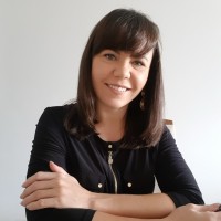 Paula Elen Santos