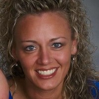 Roxanne Lee