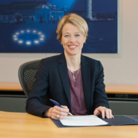 Barbara Plinkert
