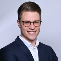 Dominic Uhr