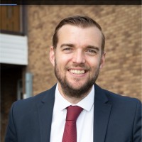 Craig Follett