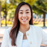 Vivian M. Yu, Fache