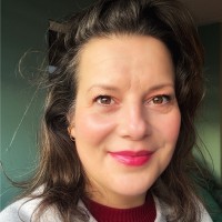 Lisette Van Dee