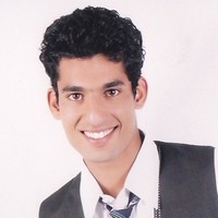 Amit Momi