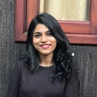 Dr .Vivetha V