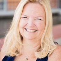 Dr. Bonnie Dase Cams