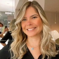 Lívia Helena dos Santos Romàn