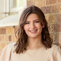 Alayna Smith