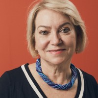 Alba Valeria Santos