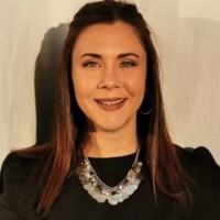 Caitlin Leach
