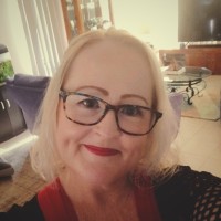 Angela Saxton