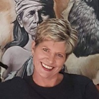 Amanda Scott