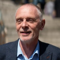 Simon Steed