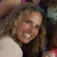 Daniela Mansur