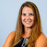 Julie Vickers, Mas