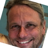 Oliver Stecker
