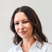 Julia Holland