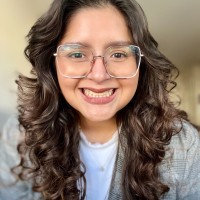 Delynne J Gomez