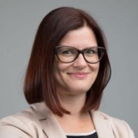 Nina Pader Topole