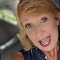 Carolyn Locke (Hilderbrand)