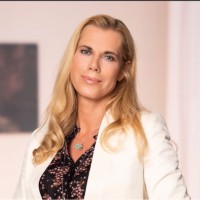 Elke B. Willi, Ll.M., Tep