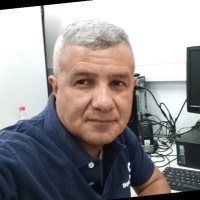 Elias Flores