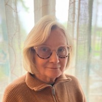 Lou Ann Kuzniewski