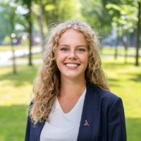Lucienne van der Geest