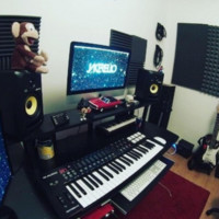 Deejay Handsome
