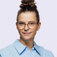Nadine Tröbitscher