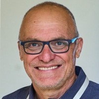 Dr. Ido Schechter