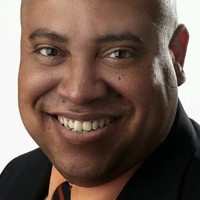 Daniel Nelson, Chia