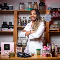 Dr. Dee Green