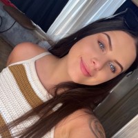 Amber Follows