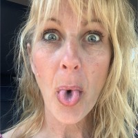 Joanne James