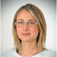 Emmanuelle Barres