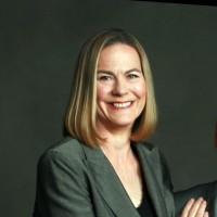 Laura Enos