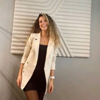 Özlem Karabulut