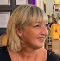 Suzanne Mcloughlin
